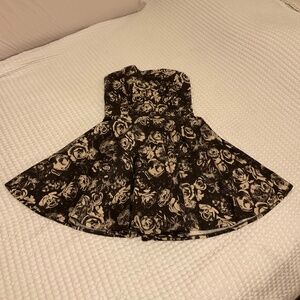 Vintage 2002 Fitted black and white roses formal dress